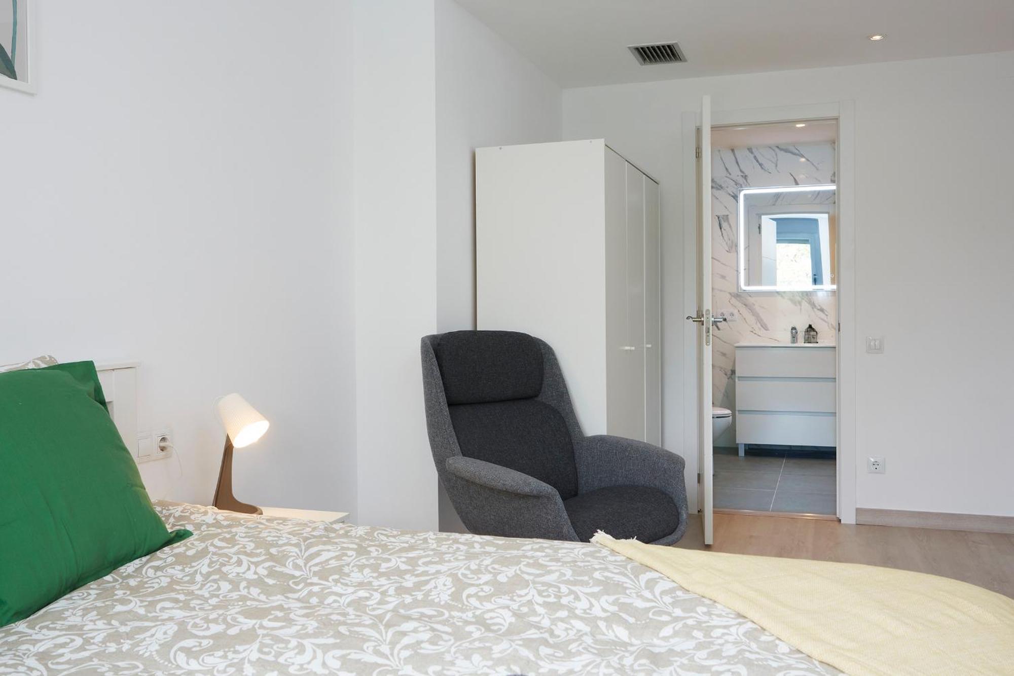 Three Bedroom Two Bathroom Apartment Close To Beach บาร์เซโลนา ภายนอก รูปภาพ
